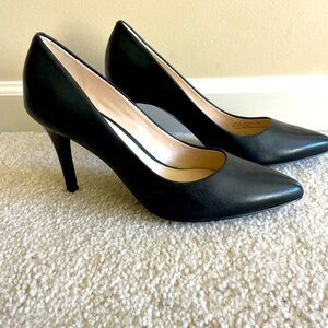 Cole Haan, black leather size 8 NWT!